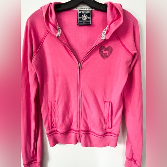 NWOT VICTORIA’S SECRET LIMITED EDITION PINK SWEATER - Picture 1 of 7